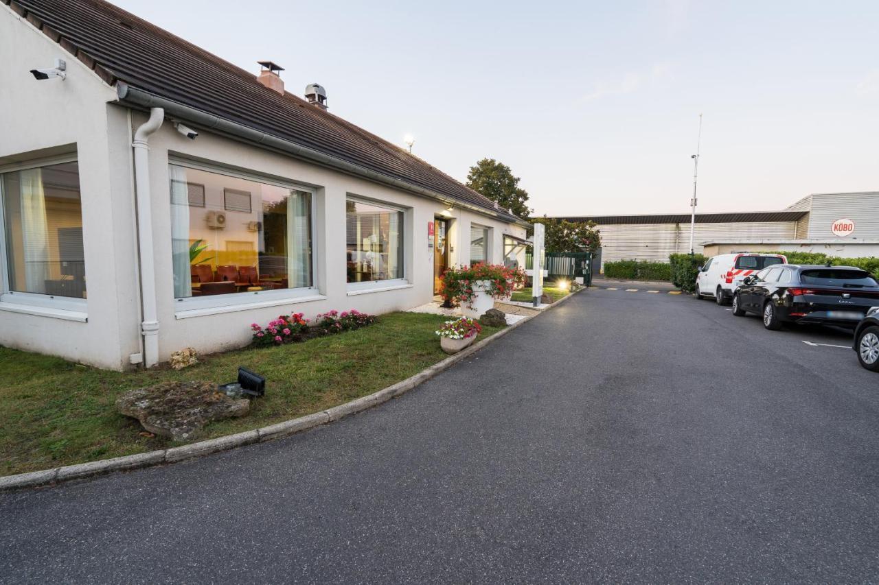 Hotel Campanile Montesson - Le Vesinet Exterior foto