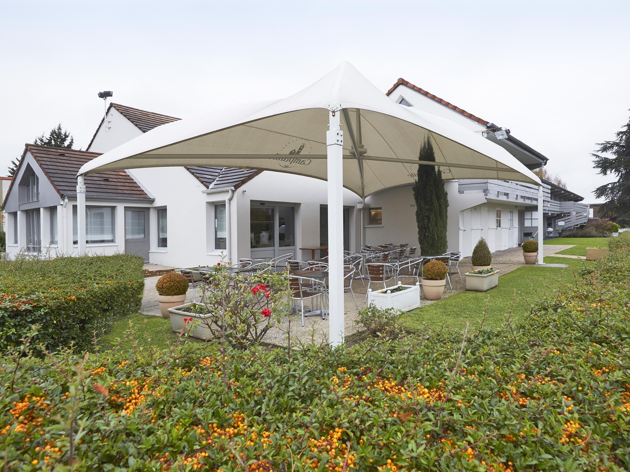 Hotel Campanile Montesson - Le Vesinet Exterior foto